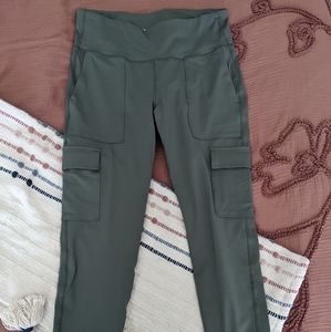 Old Navy Green Leggings with Pockets